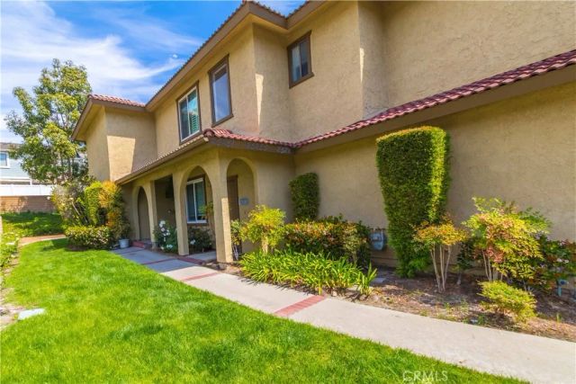 25261 Tanoak, Lake Forest, CA 92630