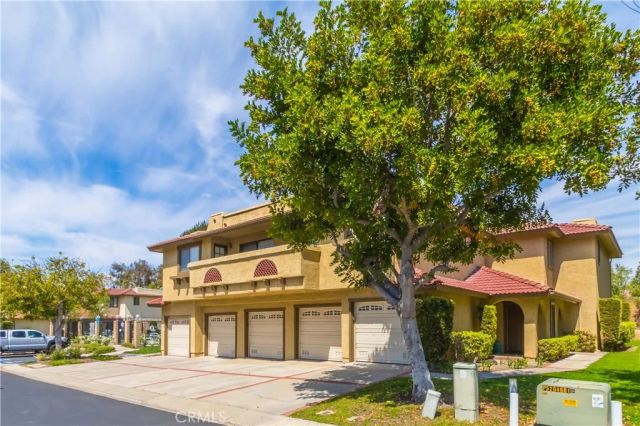 25261 Tanoak, Lake Forest, CA 92630