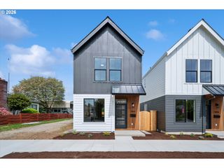 5941 Se REEDWAY St, Portland, OR 97206