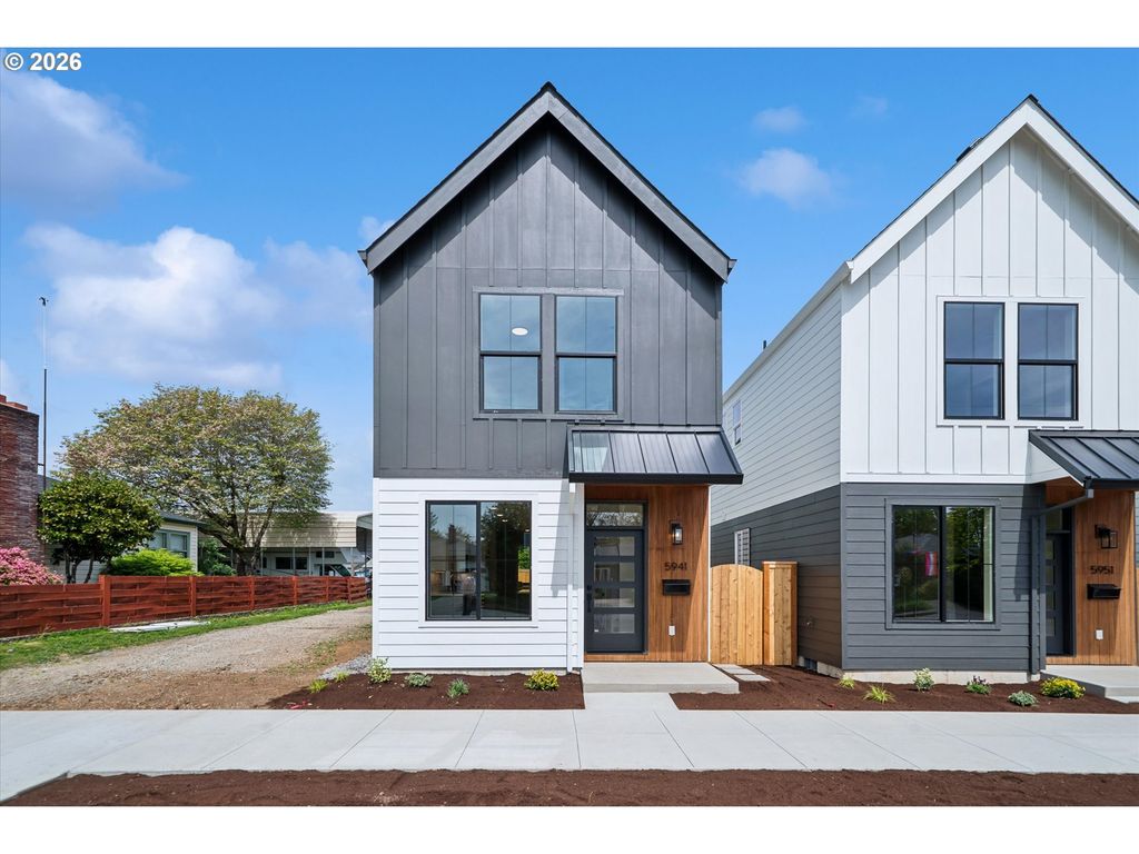 5941 Se REEDWAY St, Portland, OR 97206