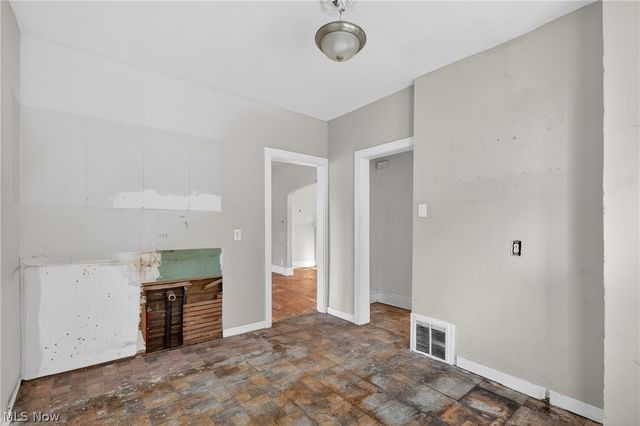 13810 Bartlett Avenue, Cleveland, OH 44120