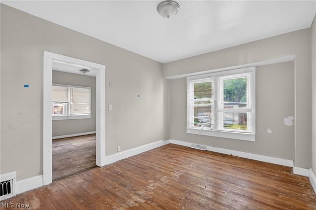 13810 Bartlett Avenue, Cleveland, OH 44120