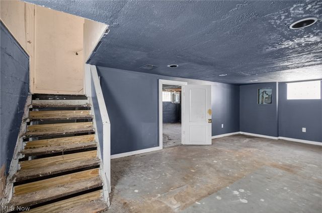 13810 Bartlett Avenue, Cleveland, OH 44120
