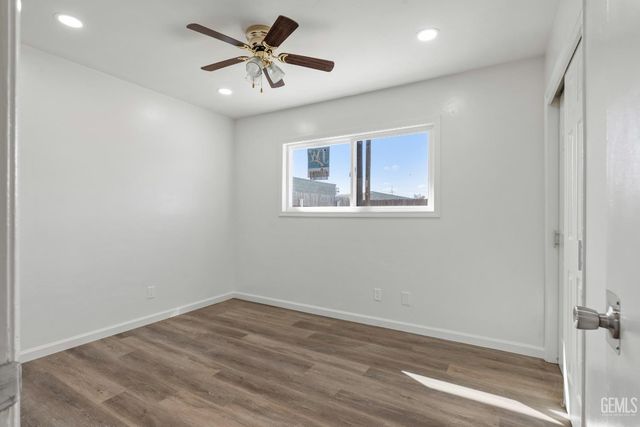 5817 Gary Place, Bakersfield, CA 93307