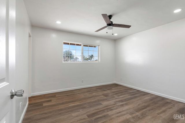 5817 Gary Place, Bakersfield, CA 93307