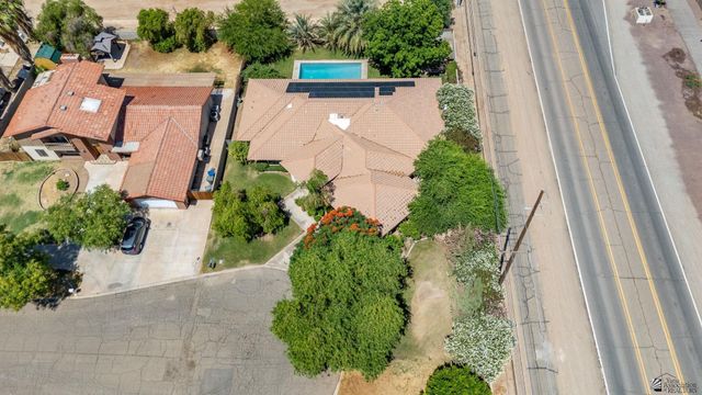 3208 S Palomino Way, Yuma, AZ 85364