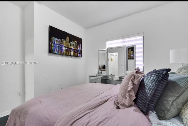 4411 SW 163rd Psge 4411, Miami, FL 33185