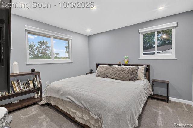 3376 S Commerce Road, Commerce Twp, MI 48390