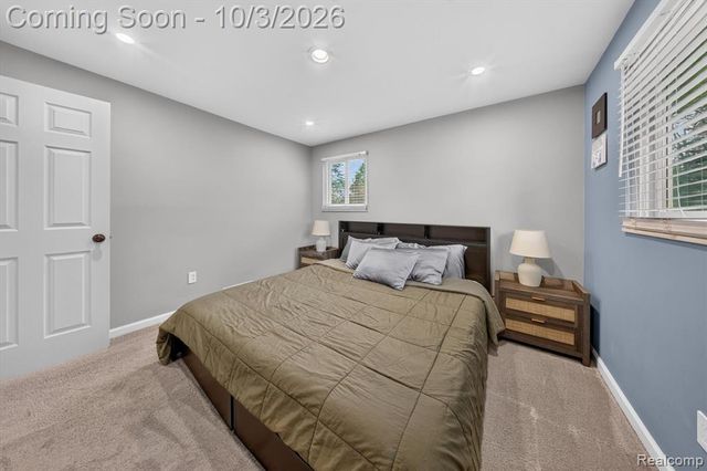 3376 S Commerce Road, Commerce Twp, MI 48390