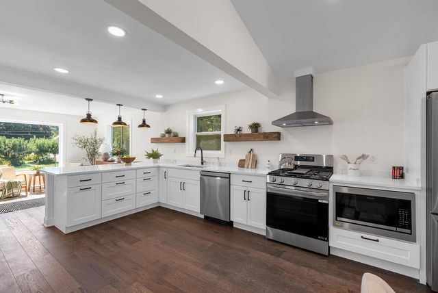 1005 Center STREET, Delavan, WI 53115