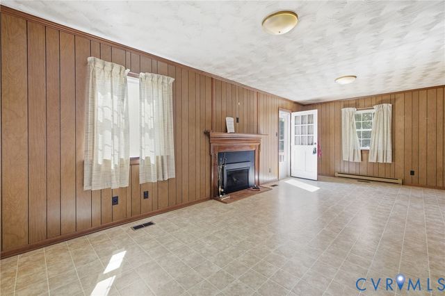 10215 River Rd, South Chesterfield, VA 23803