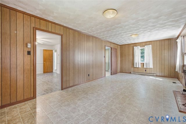 10215 River Rd, South Chesterfield, VA 23803
