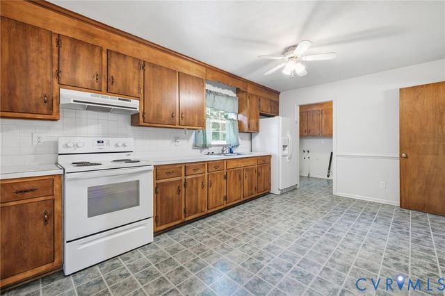 10215 River Rd, South Chesterfield, VA 23803
