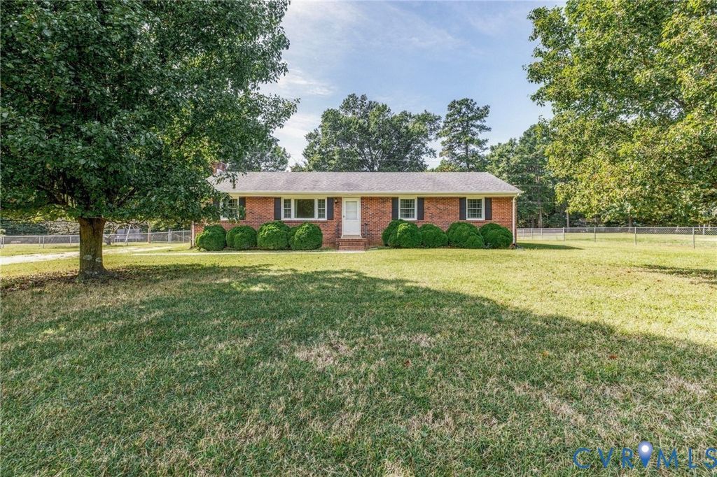 10215 River Rd, South Chesterfield, VA 23803