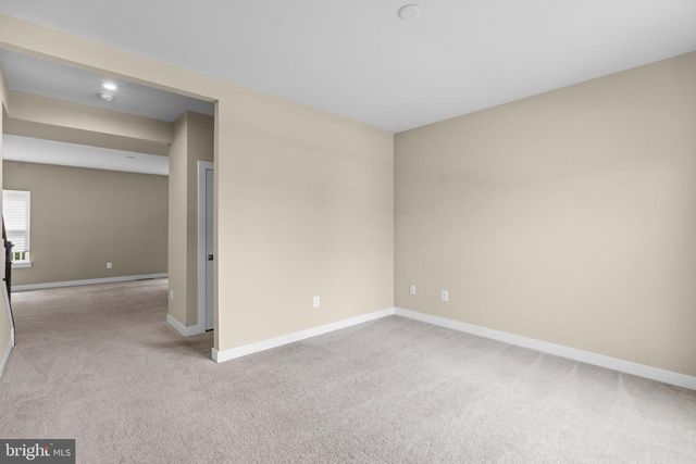 112 FRINGETREE CT, Lake Frederick, VA 22630