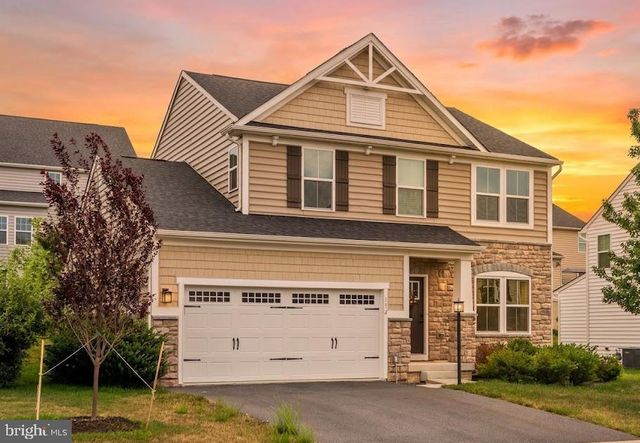 112 FRINGETREE CT, Lake Frederick, VA 22630