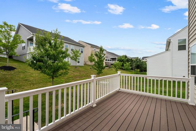 112 FRINGETREE CT, Lake Frederick, VA 22630