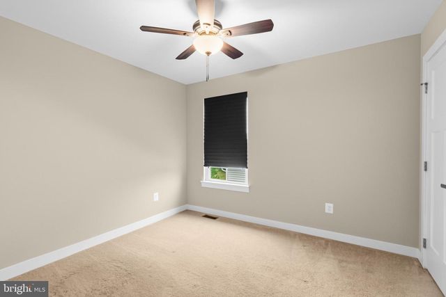 112 FRINGETREE CT, Lake Frederick, VA 22630