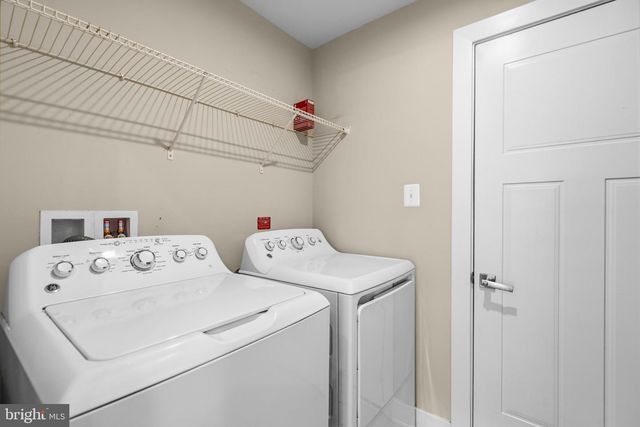112 FRINGETREE CT, Lake Frederick, VA 22630
