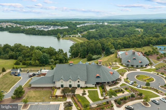 112 FRINGETREE CT, Lake Frederick, VA 22630