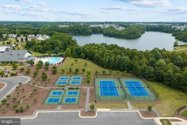 112 FRINGETREE CT, Lake Frederick, VA 22630