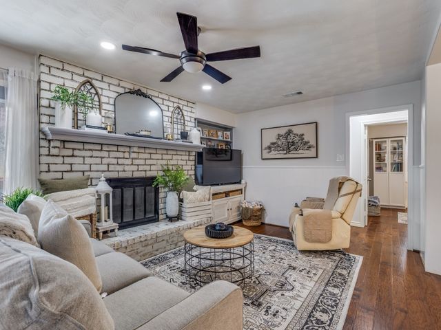 1325 Mayfield Avenue, Garland, TX 75041