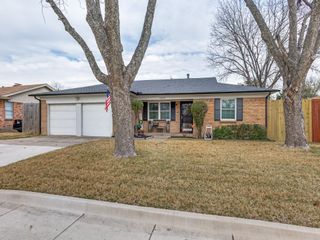 1325 Mayfield Avenue, Garland, TX 75041