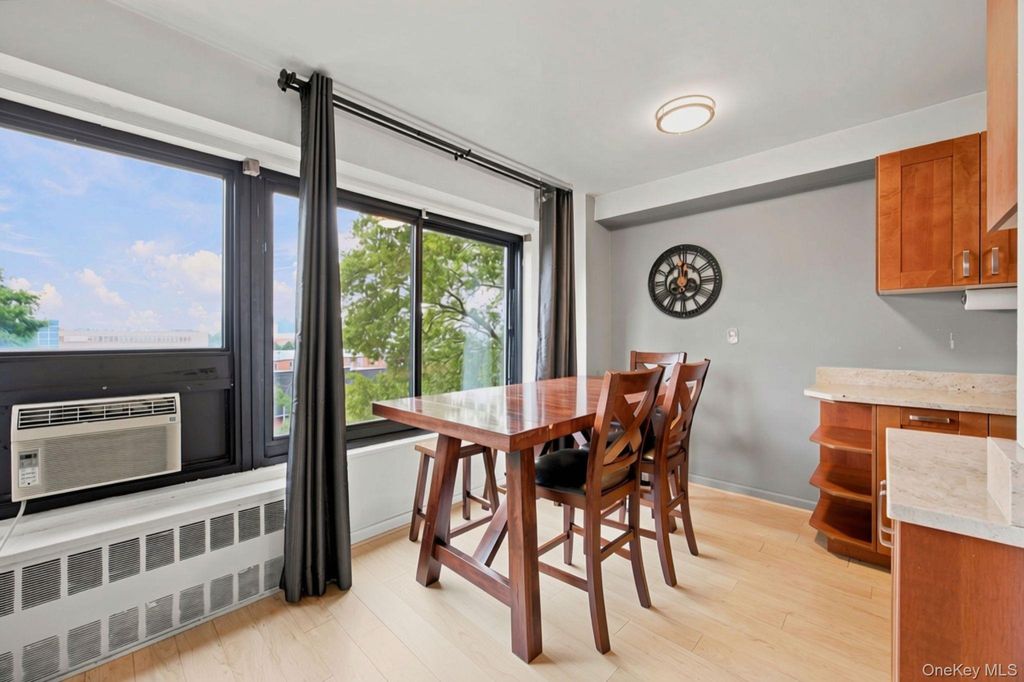 33-65 14th Street 5A, Astoria, NY 11106 — photo 5