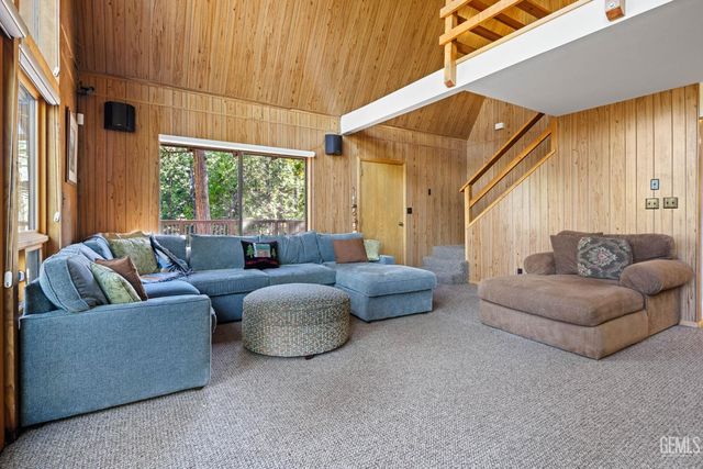 1619 Crescent Drive, Wofford Heights, CA 93285