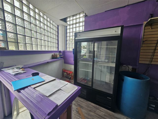 802 E 11TH Street, Erie, PA 16503