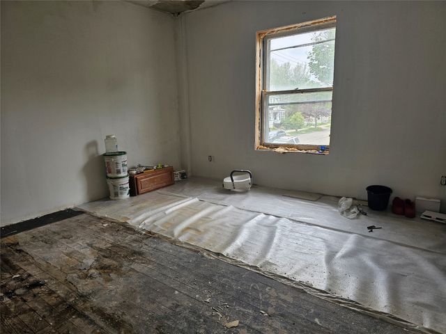 802 E 11TH Street, Erie, PA 16503