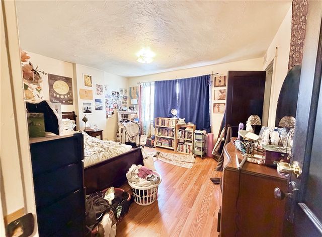 3303 Niagara St, Oakland, PA 15213
