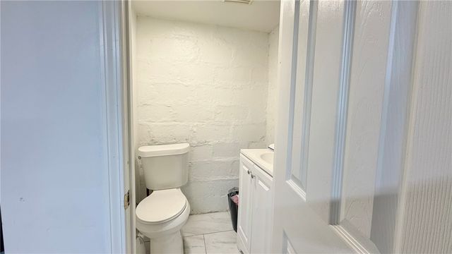 3303 Niagara St, Oakland, PA 15213
