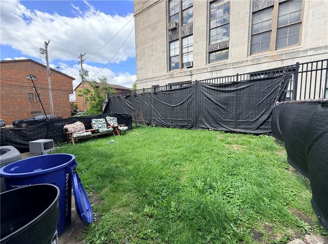 3303 Niagara St, Oakland, PA 15213