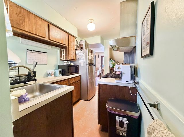 3303 Niagara St, Oakland, PA 15213