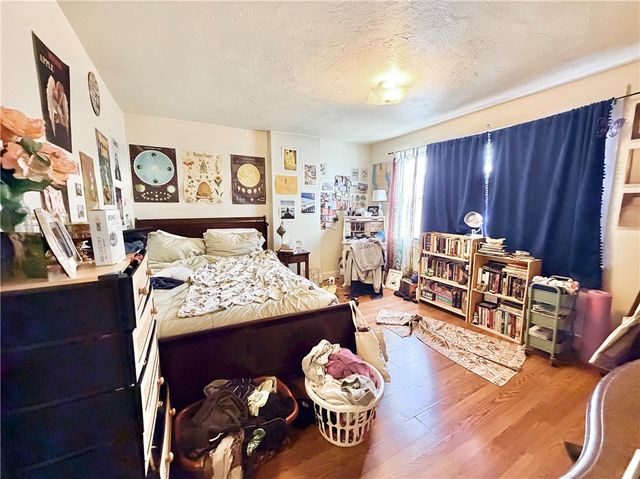 3303 Niagara St, Oakland, PA 15213