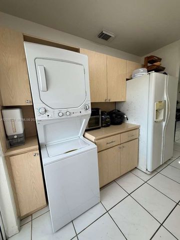 3514 W 76th St 203, Hialeah, FL 33018