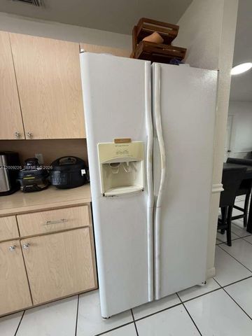 3514 W 76th St 203, Hialeah, FL 33018