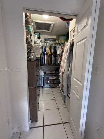 3514 W 76th St 203, Hialeah, FL 33018