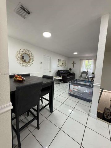 3514 W 76th St 203, Hialeah, FL 33018