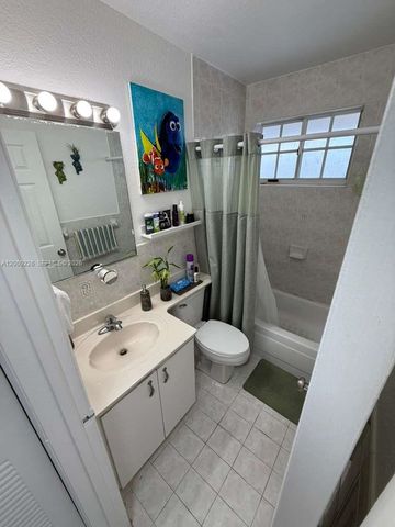 3514 W 76th St 203, Hialeah, FL 33018