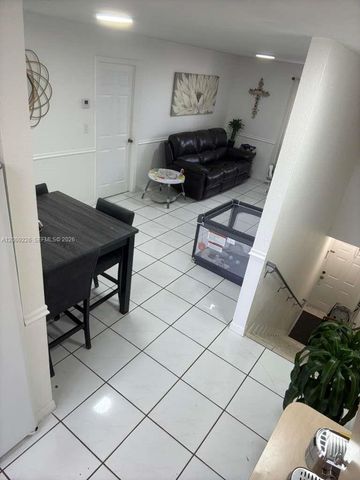 3514 W 76th St 203, Hialeah, FL 33018