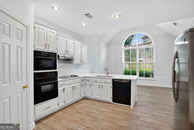 10825 Pine walk Fores Circle, Alpharetta, GA 30022