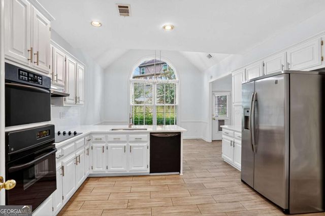 10825 Pine walk Fores Circle, Alpharetta, GA 30022