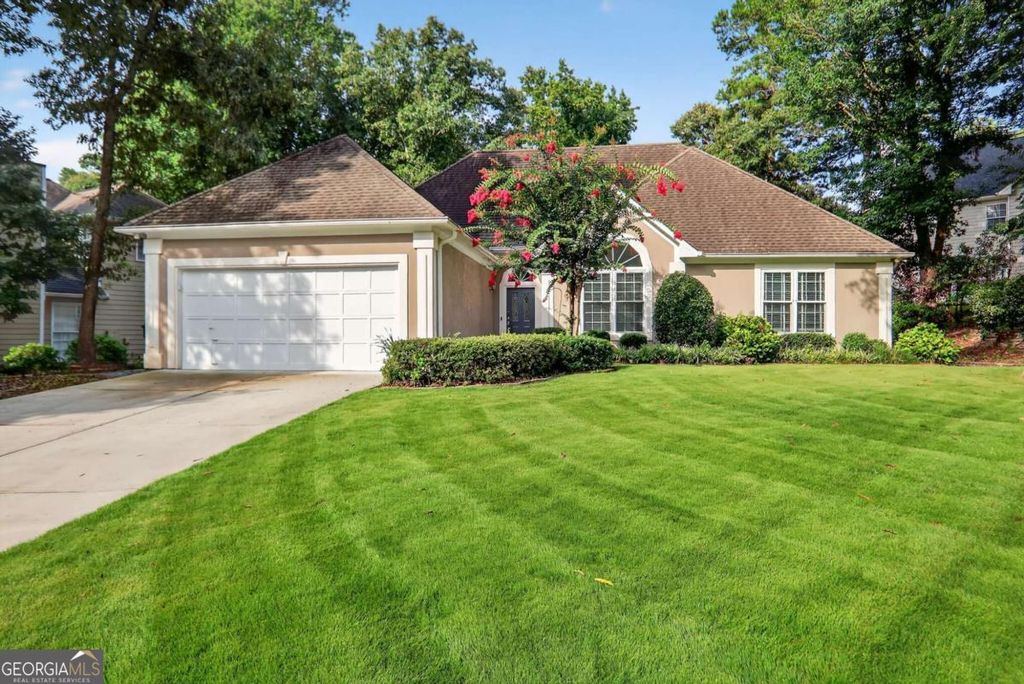 10825 Pine walk Fores Circle, Alpharetta, GA 30022