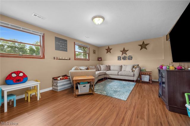 15646 Bittersweet Court, Strongsville, OH 44136