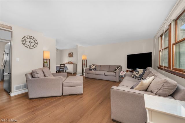 15646 Bittersweet Court, Strongsville, OH 44136