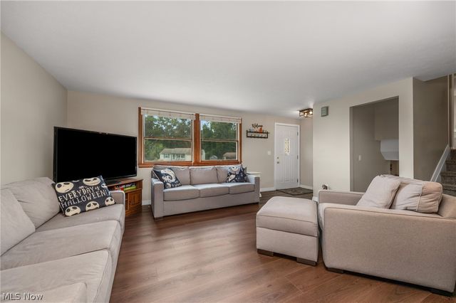 15646 Bittersweet Court, Strongsville, OH 44136