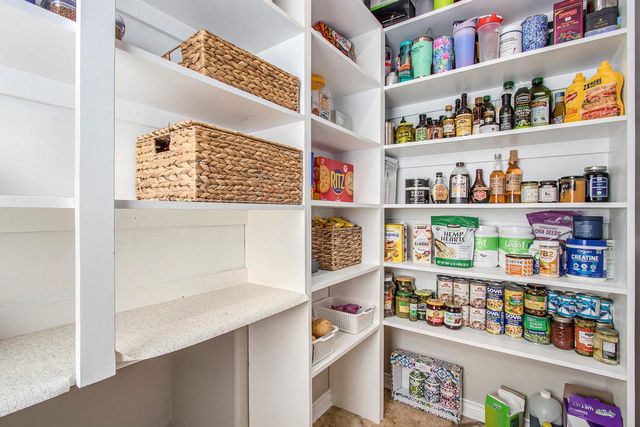 12421 Roy Road CR105, Brookside, TX 77581