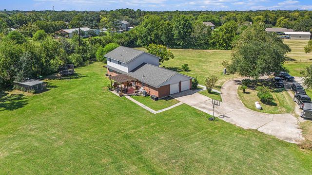 12421 Roy Road CR105, Brookside, TX 77581